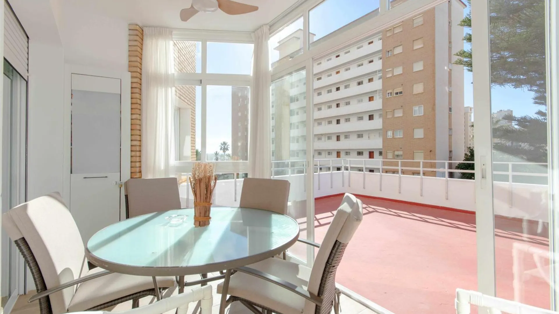 Ronda 3 Con Enorme Terraza Soleada Apartment Fuengirola 0*,  Spain